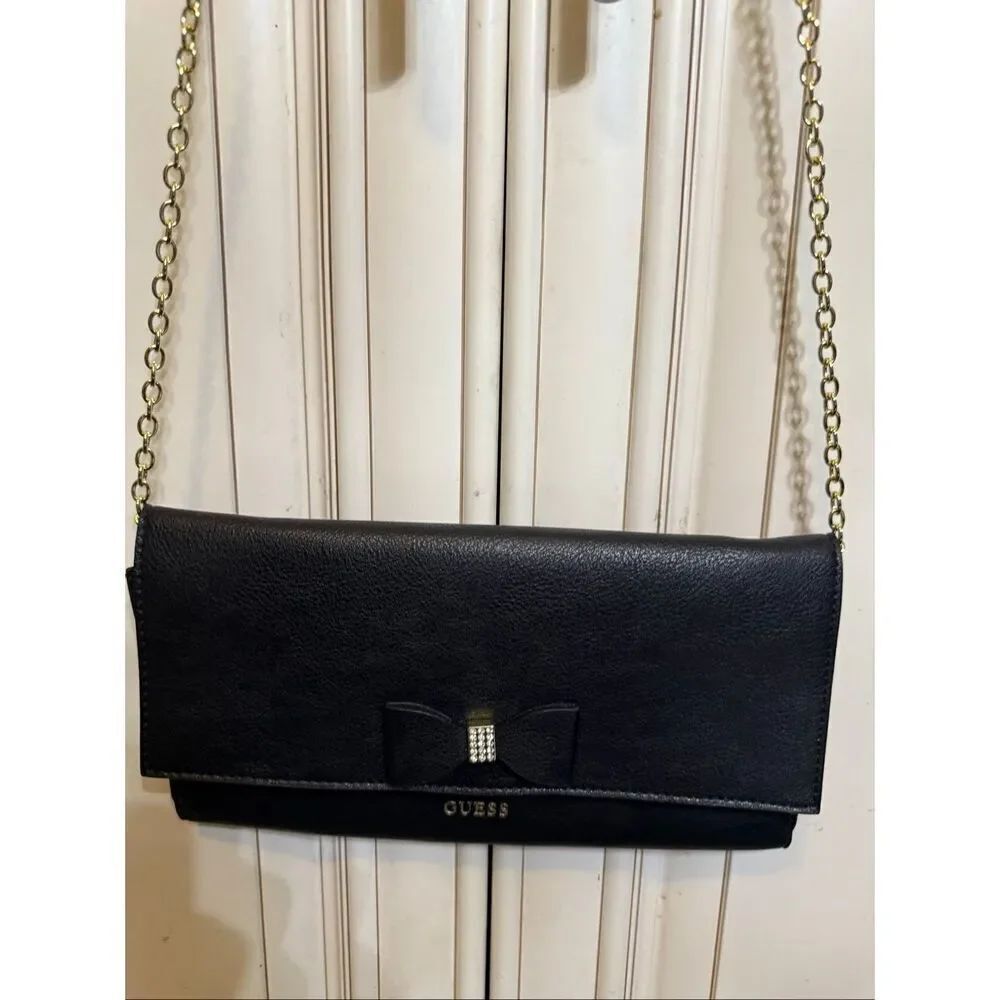 Guess Women's Faux Leather Chain Strap Bella Travel Clutch Black OS NWOT